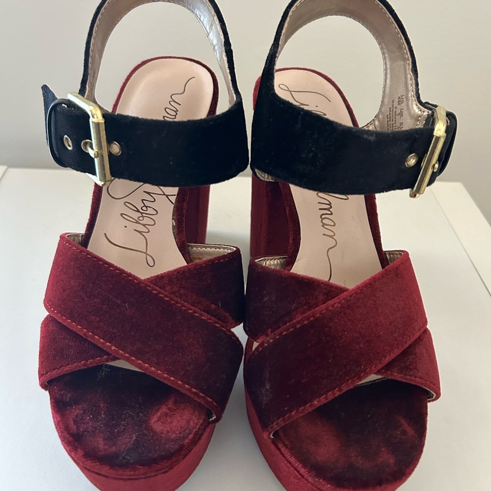 Libby Edelman Elegant Red and Black Velvet Platform Sandals